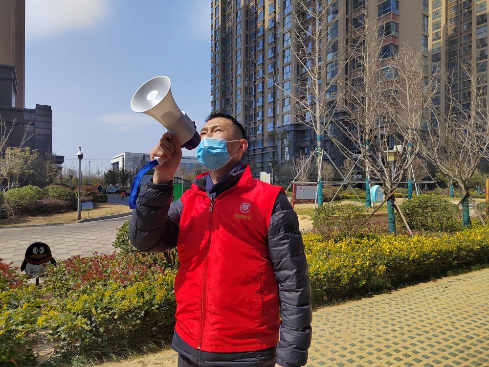 1647159458739714.jpg 丁东海工作照2.jpg