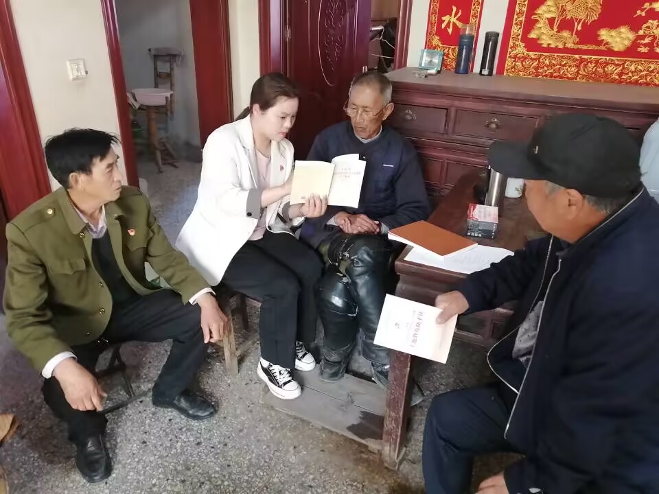 1683685168795132.jpg 20230510 党员学习“不掉队”,“送学上门”暖人心 (3).jpg