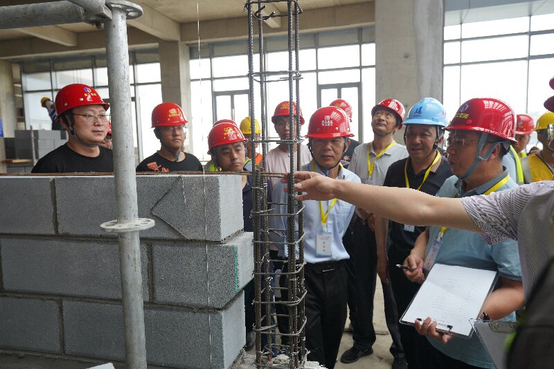 开展2024年“建工杯”高品质项目建设二次结构施工劳动技能竞赛4.jpg