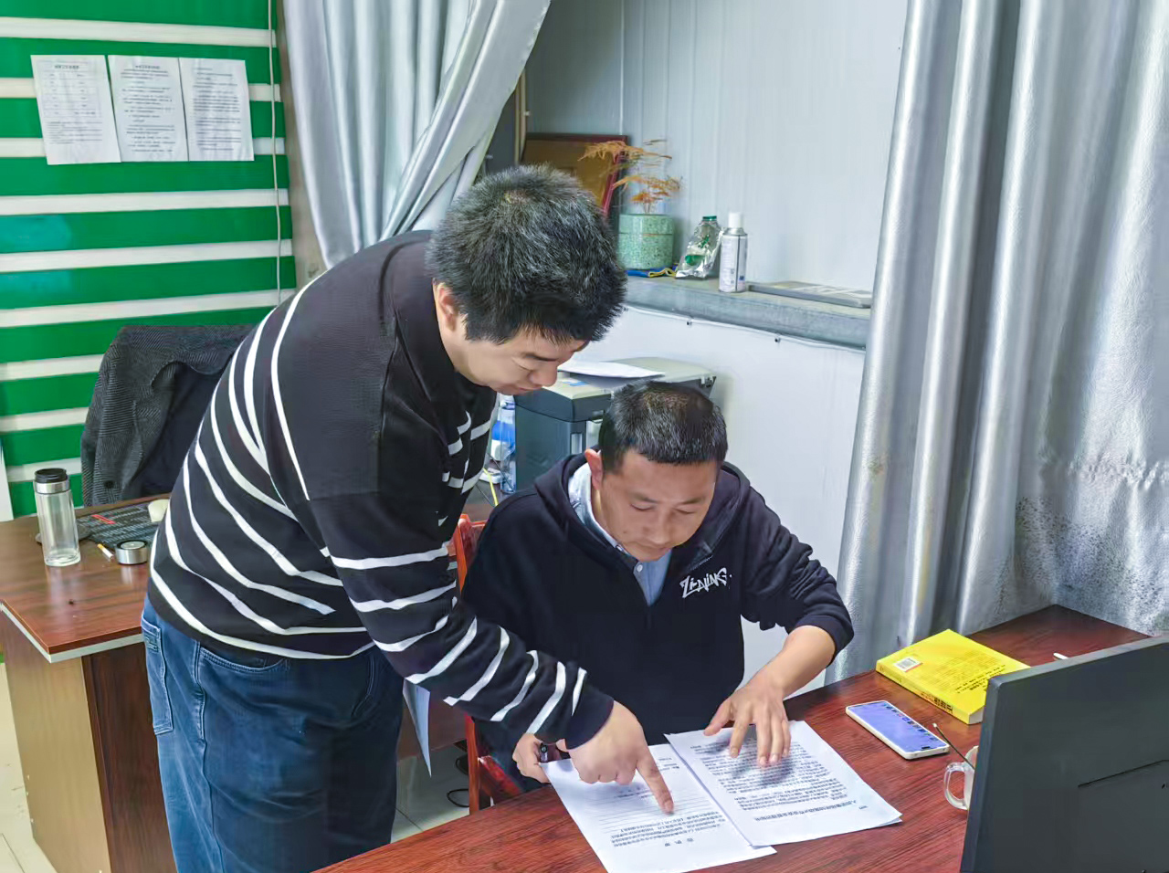 1744872571382782.jpg 20250416 云台开展人员密集场所动火作业安全专项宣传活动 (1).jpg