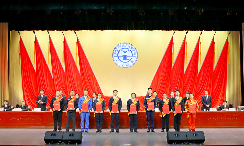 7十大明星职工.jpg