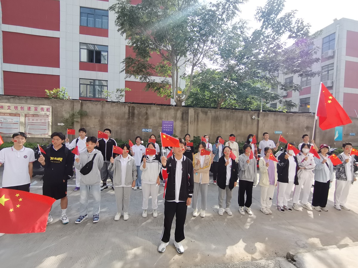 2021.10.1【新浦街道】陇东社区开展弘扬社会主义核心价值观活动 3.jpg